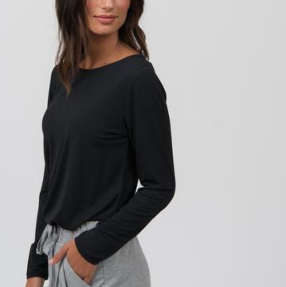 Agnes & Dora Tops - Agnes & Dora Long Sleeve Fitted Tee